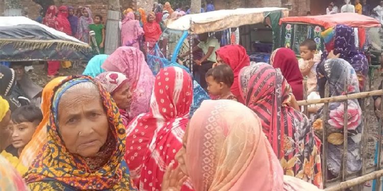 বিদ্যুৎস্পৃষ্ট হয়ে চাঁপাইনবাবগঞ্জে শিশুসহ ৩ জনের মৃত্যু