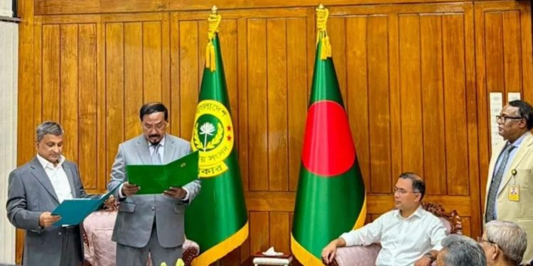 চট্টগ্রাম-২ আসনের সংসদ সদস্য হিসেবে শপথ নিলেন সারোয়ার আলমগীর