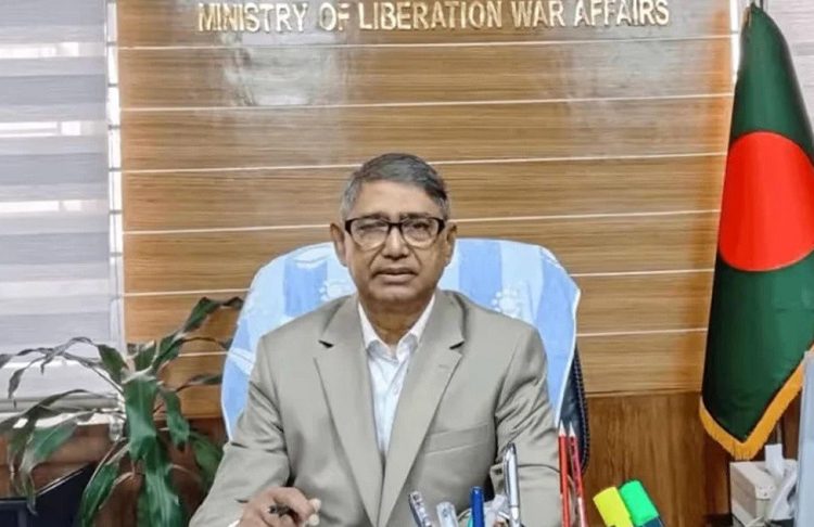 প্রধানমন্ত্রী ১০০ টাকায় লাঞ্চ করেন, আমরাও করি: আযম খান