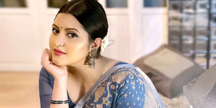মেসিকে নিয়ে পরীমণির পোস্ট ভাইরাল