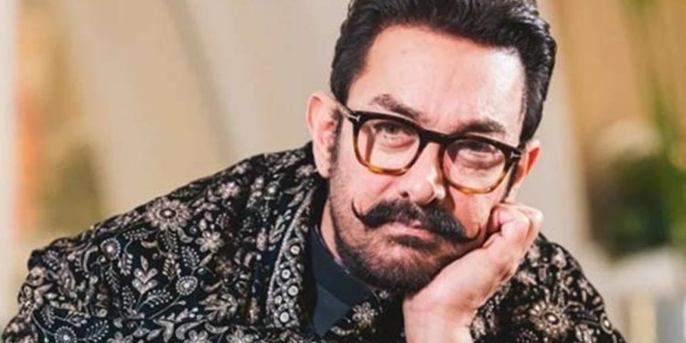 সময়টা একেবারেই ভালো যাচ্ছে না বলিউডের বিখ্যাত অভিনেতা আমির খানের