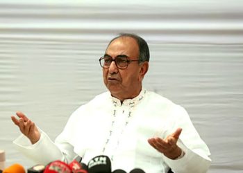 দুর্নীতির ১৫ মামলায় খালাস পেলেন মির্জা আব্বাস