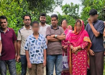অবশেষে সপরিবারে আত্মগোপনে থাকা পিন্টুদাস পরিবারসহ উদ্ধার