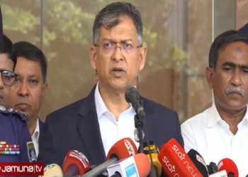 অবৈধ অস্ত্র উদ্ধারে বিশেষ ইউনিট গঠন, তথ্য দিলে ২ লাখ টাকা পুরস্কার ঘোষণা স্বরাষ্ট্রমন্ত্রীর