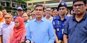 পর্যাপ্ত সার মজুদ রয়েছে, সমস্যা ডিস্ট্রিবিউশন ও ডিলার নিয়োগে: ফরহাদ হোসেন আজাদ