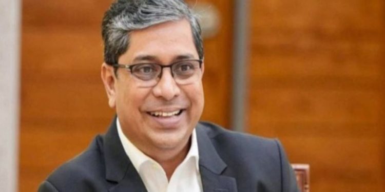 আগামী ৮-১০ দিনের মধ্যে ই-রিকশা চালুর সিদ্ধান্ত নেবে সরকার: মীর শাহে আলম