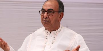 আগামী ২ সেপ্টেম্বর দেশে ফিরছেন মির্জা আব্বাস