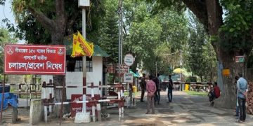 হিলি বন্দরে আমদানি-রপ্তানি অনির্দিষ্টকালের জন্য বন্ধ, বিপাকে ব্যবসায়ীরা
