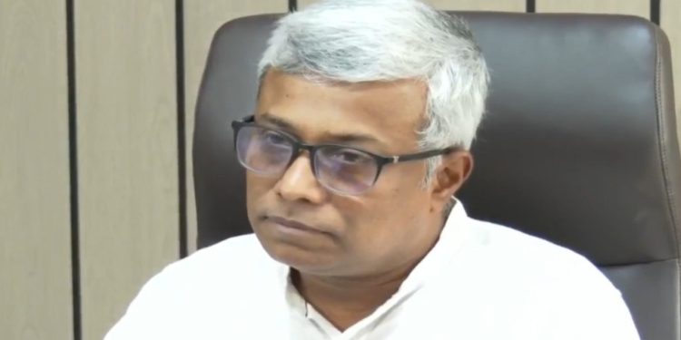 দুই সপ্তাহের মধ্যে বিদ্যুৎ-জ্বালানি পরিস্থিতির উন্নতি হবে: অনিন্দ্য ইসলাম অমিত