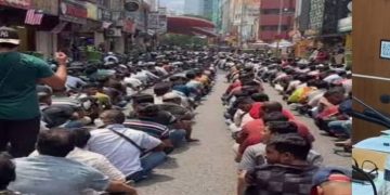 ৩৬৪ বাংলাদেশিসহ মালয়েশিয়ায় আটক- ৪৭২