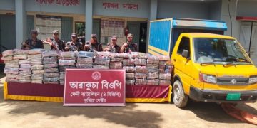 বিজিবির অভিযানে দেড় ফেনীতে কোটি টাকার ভারতীয় পণ্য জব্দ
