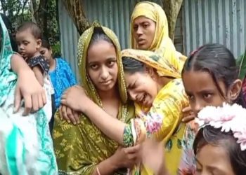 নড়াইলে সংঘর্ষে গুলিবিদ্ধ ১জন নিহত, প্রতিপক্ষের বাড়িতে অগ্নিসংযোগ