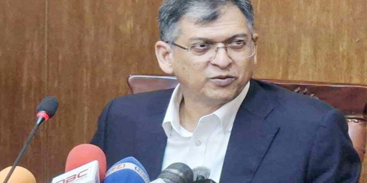 চাঁদাবাজি নিয়ে কনটেন্ট ক্রিয়েটর সালমান মুক্তাদিরের ঢালাও অভিযোগ গ্রহণযোগ্য নয়: সালাহউদ্দিন আহমেদ
