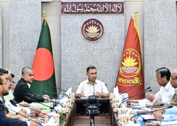 যানজট নিরসনে বৃত্তাকার সড়ক নির্মাণ কাজের গতি বাড়ানোর নির্দেশ দিয়েছেন প্রধানমন্ত্রী তারেক রহমান