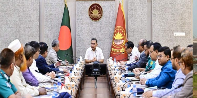 ঢাকার গণপরিবহন ব্যবস্থাপনা নিয়ে বৈঠকে প্রধানমন্ত্রী তারেক রহমান