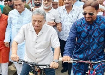 আধুনিক বিশ্বের সঙ্গে তাল মিলিয়ে এগিয়ে যেতে হলে শিক্ষার্থীদের অবশ্যই প্রযুক্তিগত জ্ঞান অর্জন করতে হবে: অর্থমন্ত্রী