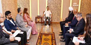 রোহিঙ্গা প্রত্যাবাসনে কানাডার সহযোগিতা চাইলেন প্রধানমন্ত্রী তারেক রহমান