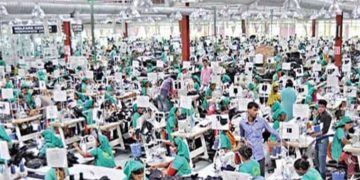পূজায় চালু থাকবে তৈরি পোশাক কারখানা, ছুটি পাবেন সনাতন ধর্মাবলম্বীরা