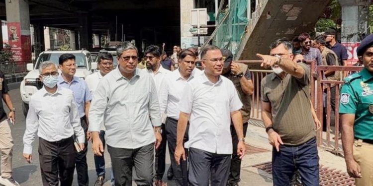 রাজধানীর ১৩ স্থান সাড়ে চার ঘণ্টায় পরিদর্শন করলেন প্রধানমন্ত্রী তারেক রহমান