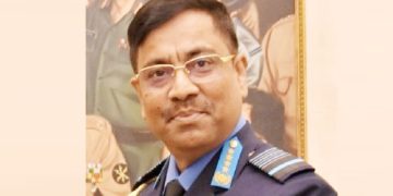 বিমানবাহিনীর সাবেক প্রধান আব্দুল হান্নান কাতারে গ্রেপ্তার
