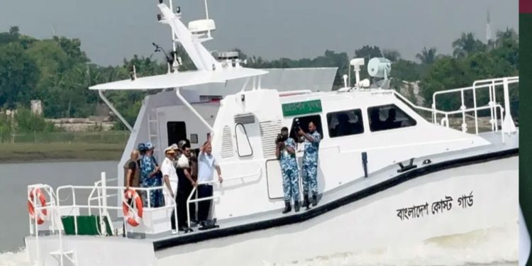 প্রধানমন্ত্রী তারেক রহমান মোংলায় পৌঁছেছেন