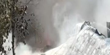 গার্মেন্টসের গুদামে আগুন, নিয়ন্ত্রণে ফায়ার সার্ভিসের ৯ ইউনিট