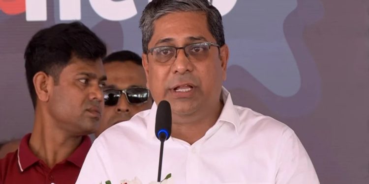 শান্তিপূর্ণ ও নিরপেক্ষ নির্বাচন উপহার দেবে সরকার: মীর শাহে আলম