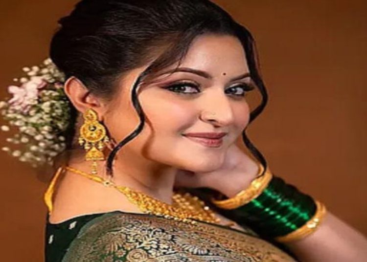 আবারো পরীমনির নতুন ভিডিও ভাইরাল, সঙ্গে কে এই ব্যক্তি?