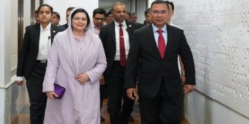জাপান সফর শেষে দেশে ফিরেছেন প্রধানমন্ত্রী তারেক রহমান